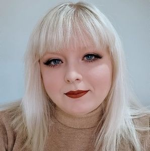 Meet your Posher, Mikaela